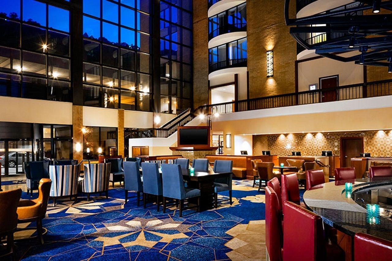 Sheraton Pittsburgh Hotel At Station Square Exterior photo
